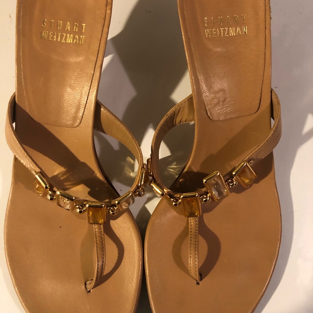 Stuart weitzman thongs kitten heel sandals size 8